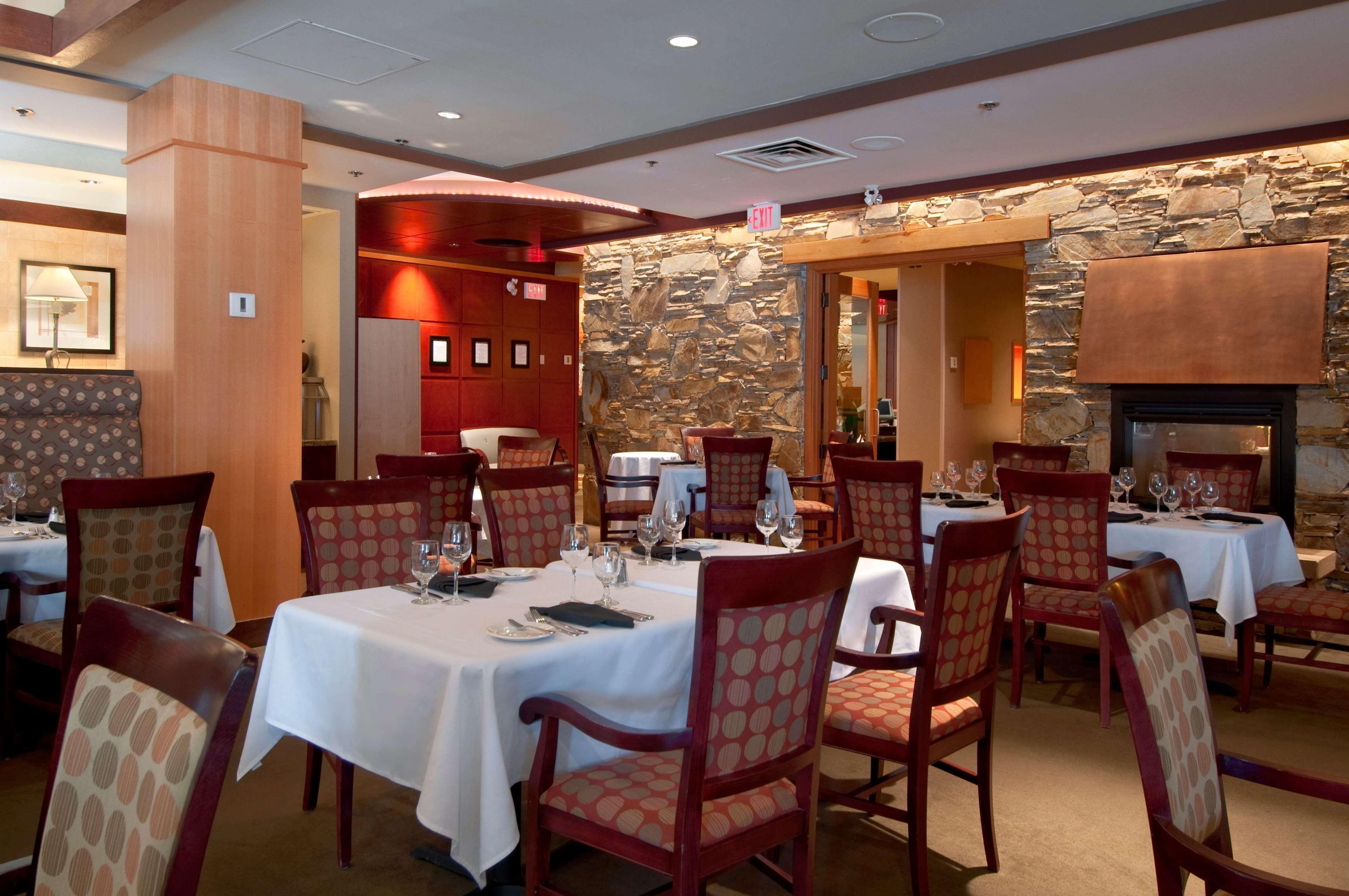 Hilton Whistler Resort & Spa Extérieur photo