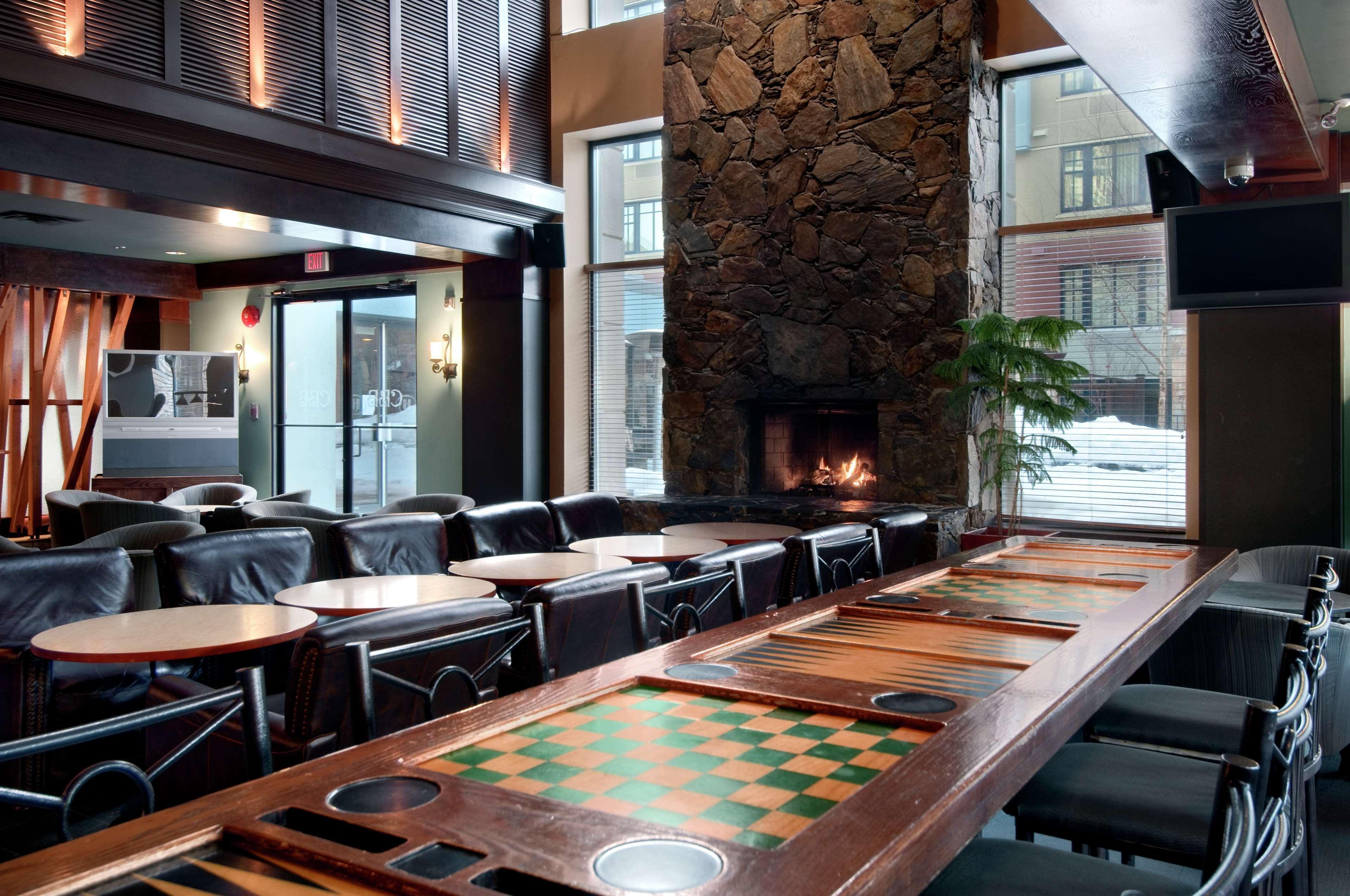 Hilton Whistler Resort & Spa Restaurant photo