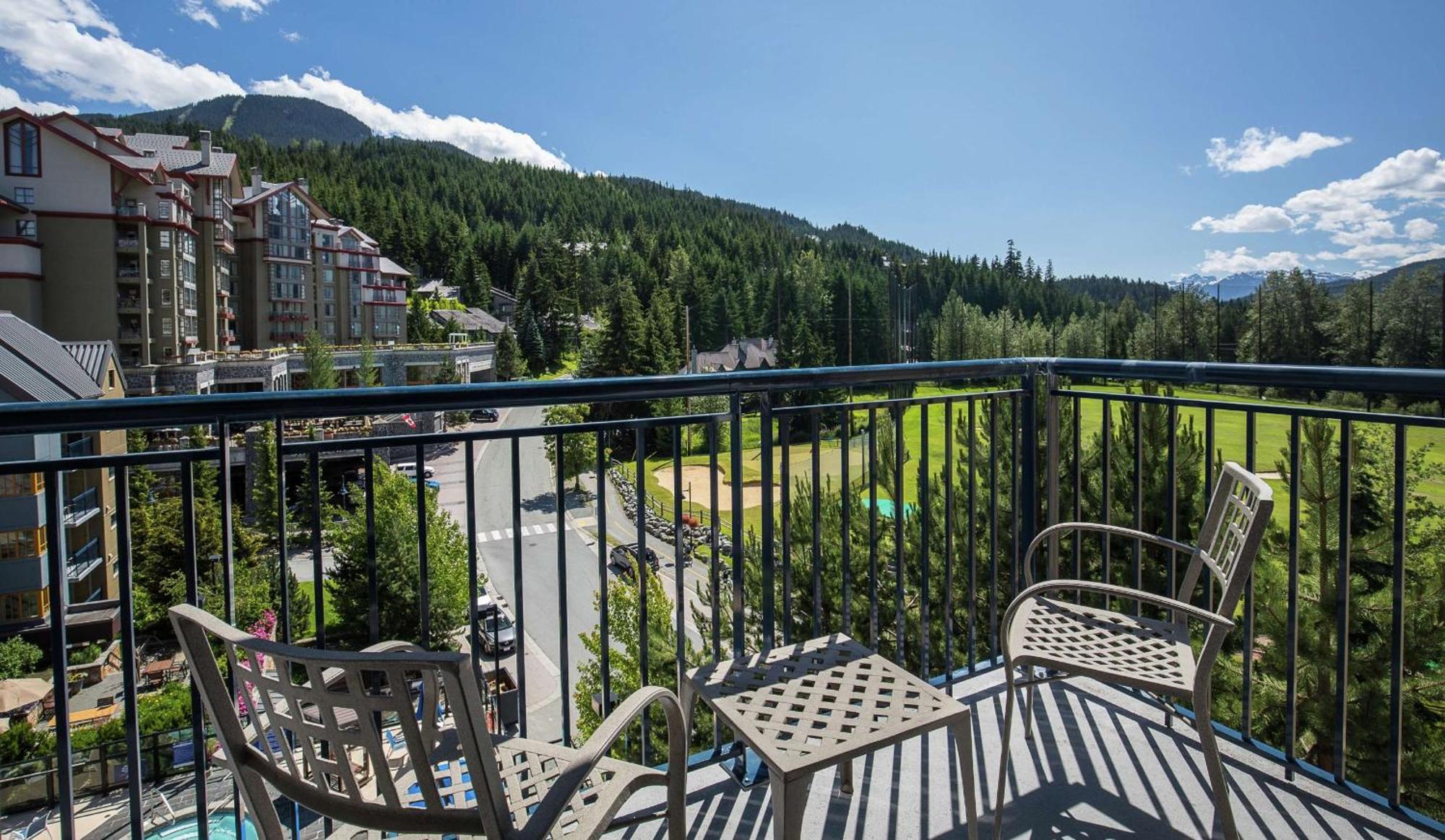 Hilton Whistler Resort & Spa Extérieur photo