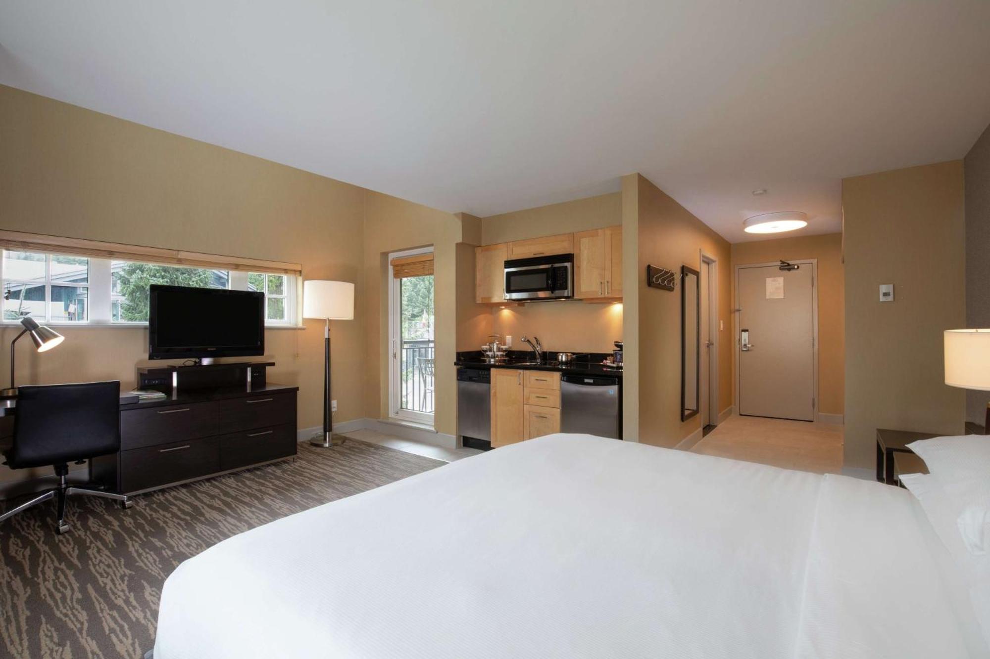 Hilton Whistler Resort & Spa Extérieur photo