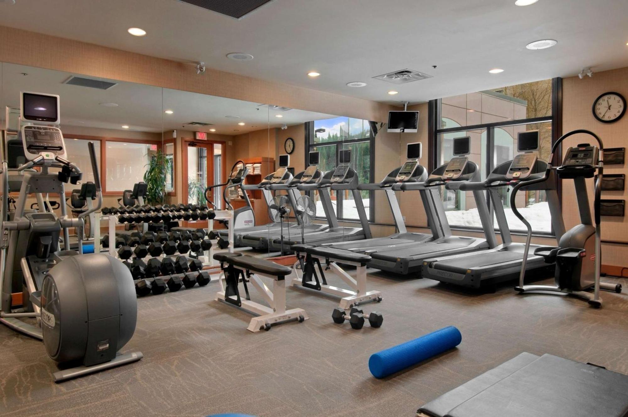 Hilton Whistler Resort & Spa Extérieur photo