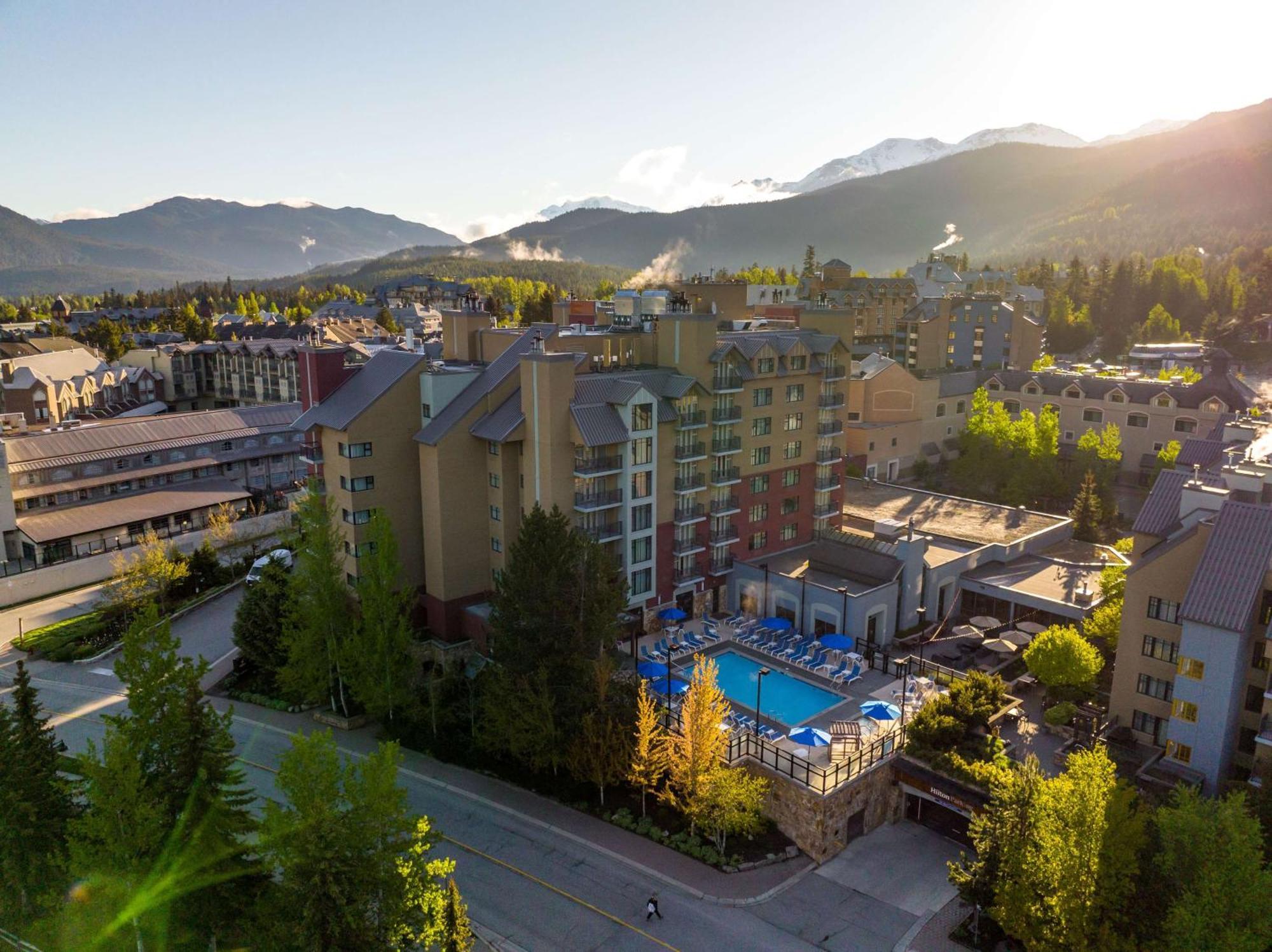 Hilton Whistler Resort & Spa Extérieur photo