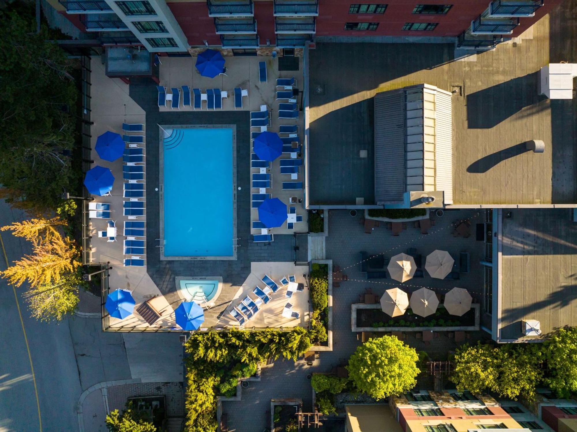 Hilton Whistler Resort & Spa Extérieur photo