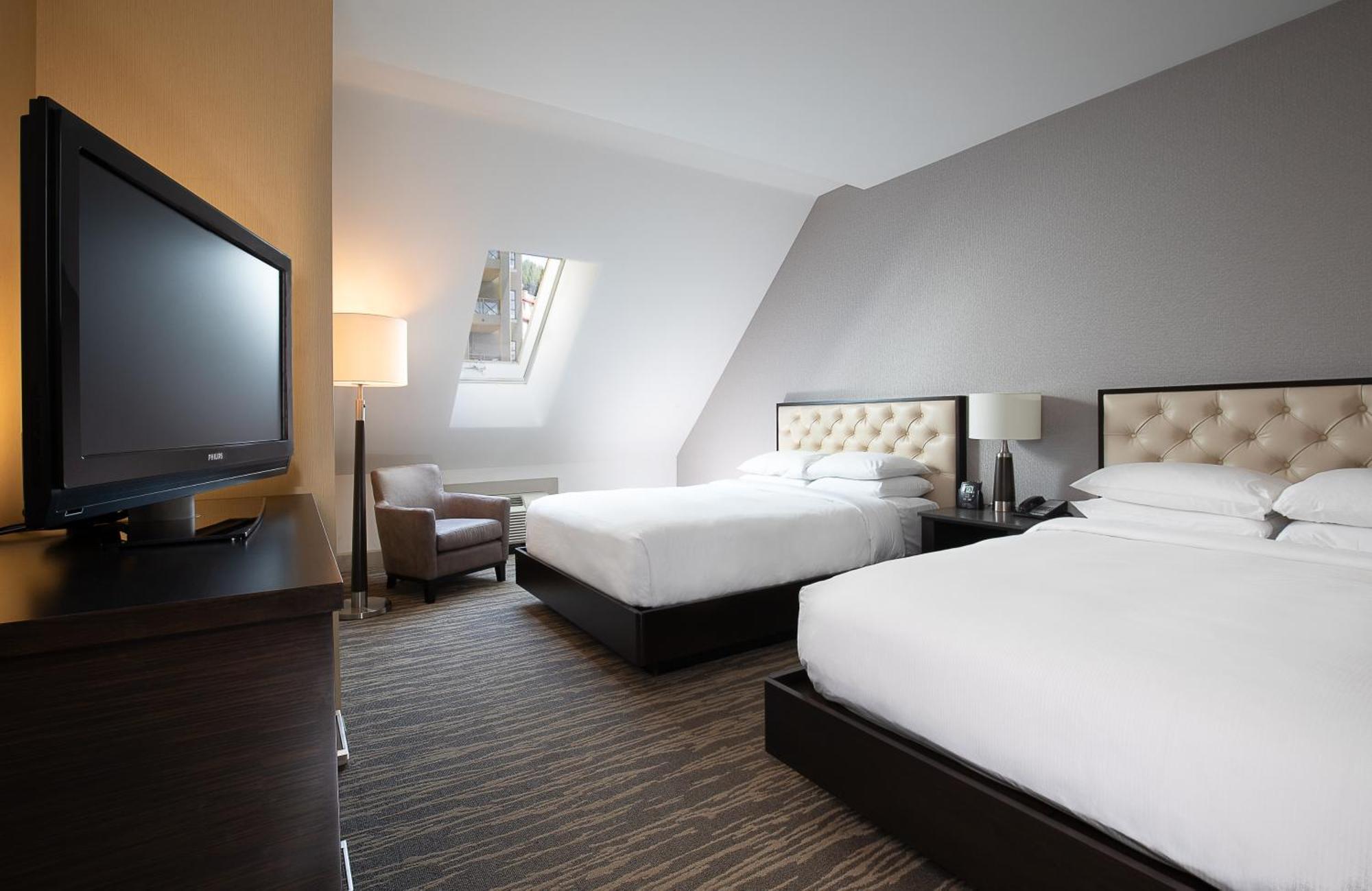 Hilton Whistler Resort & Spa Extérieur photo