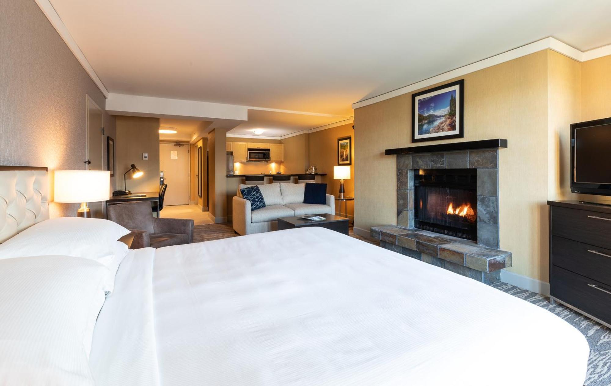 Hilton Whistler Resort & Spa Extérieur photo